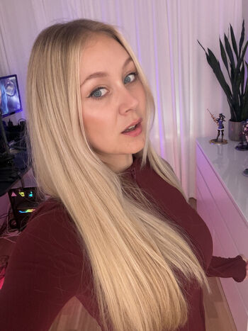 Full leaked Kandyland private photo