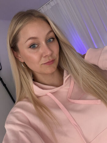 Full leaked Kandyland private photo