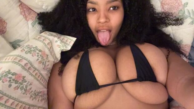 Full leaked Kaniah shaw private photo