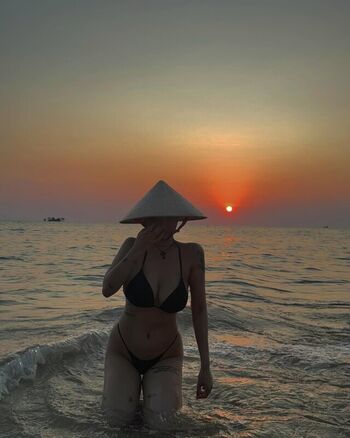 Full leaked Kanya bunloed private photo