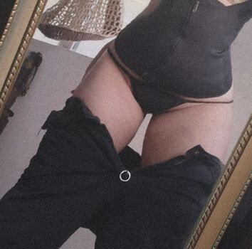 Full leaked Kanya chwan private photo
