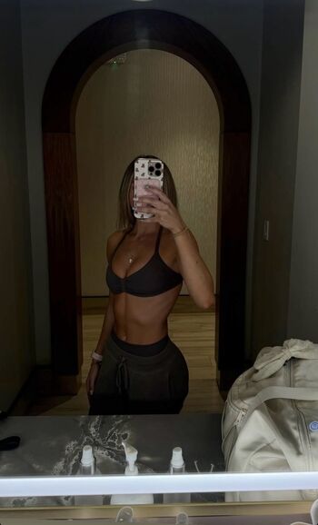 Full leaked Kararoselynd private photo