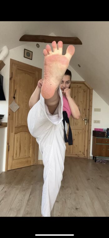 Full leaked Karate goddess private onlyfans photo