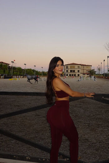 Full leaked Kardelen toprak private photo