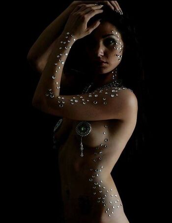 Full leaked Kareeanne singh private photo