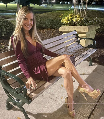 Full leaked Karen ficarelli private onlyfans photo