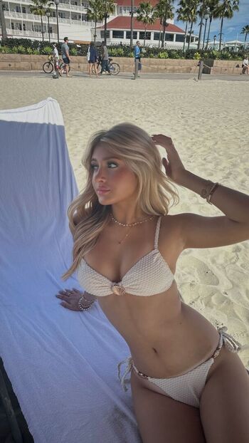 Full leaked Karenamikus private photo