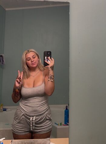 Full leaked Karifrances private photo