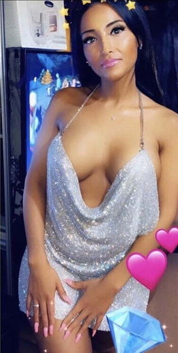 Full leaked Karima la rbz private photo