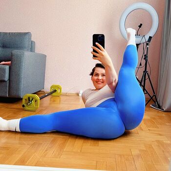 Full leaked Karinastretching private onlyfans photo