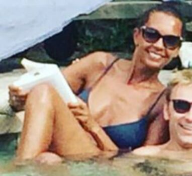 Full leaked Karine le marchand private photo