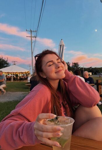 Full leaked Karissaeats private photo