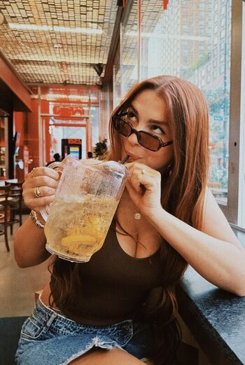 Full leaked Karissaeats private photo