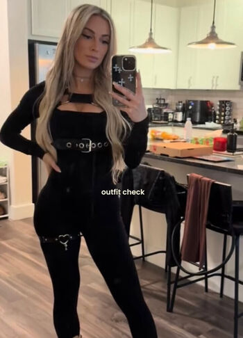 Full leaked Karmen petrovic private onlyfans photo