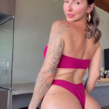 Full leaked Karol rosalin private photo