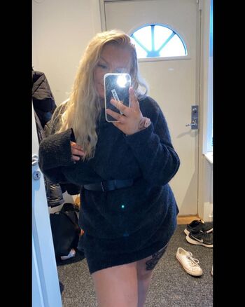 Full leaked Karolina nilsson private photo