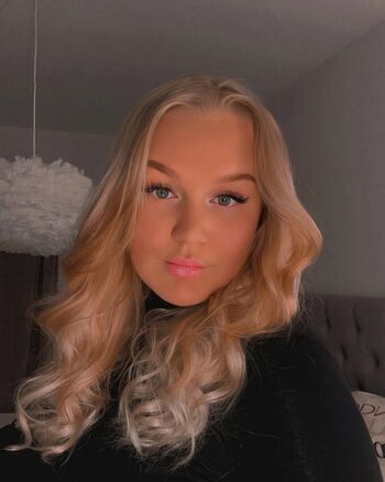 Full leaked Karolina nilsson private photo