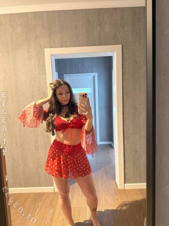 Full leaked Karolineneuerx private photo
