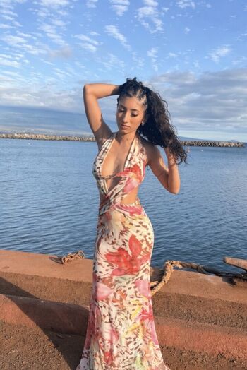 Full leaked Karolyn private photo