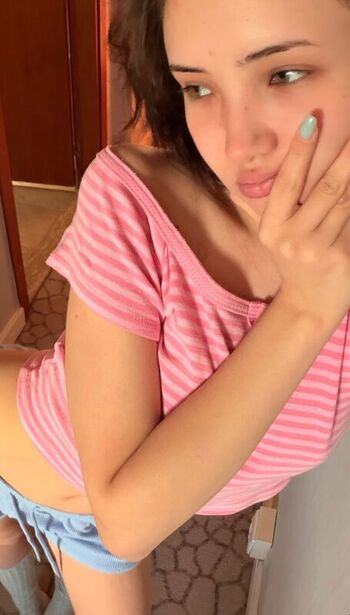 Full leaked Karrambaby private photo