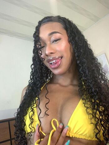 Full leaked Karymoon private photo