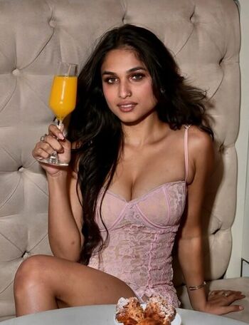 Full leaked Kashish kapoor private photo
