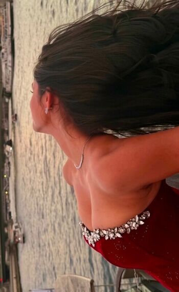 Full leaked Kashish kapoor private photo