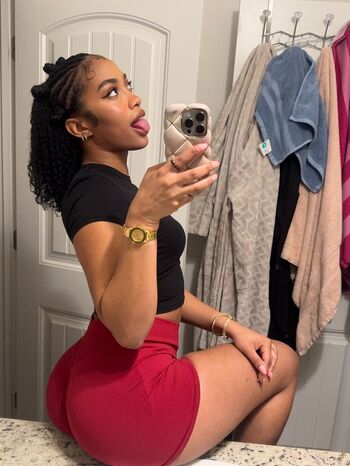 Full leaked Kashyywrld private onlyfans photo