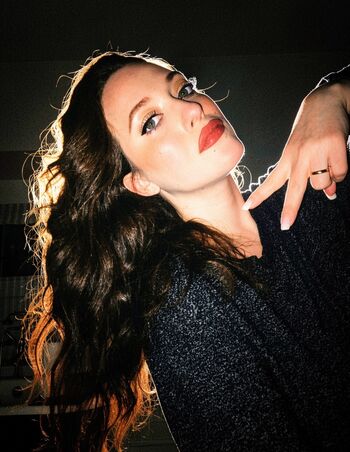 Full leaked Kat dennings private photo