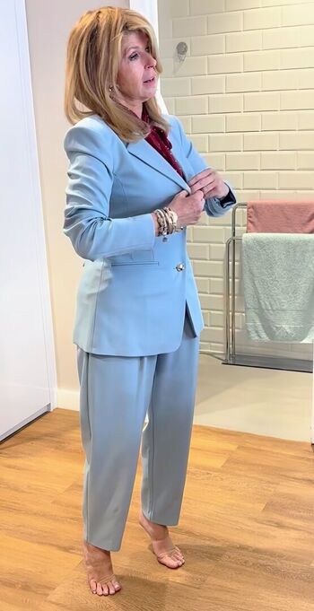 Full leaked Kate garraway page private photo