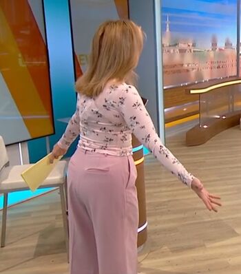 Full leaked Kate garraway private photo