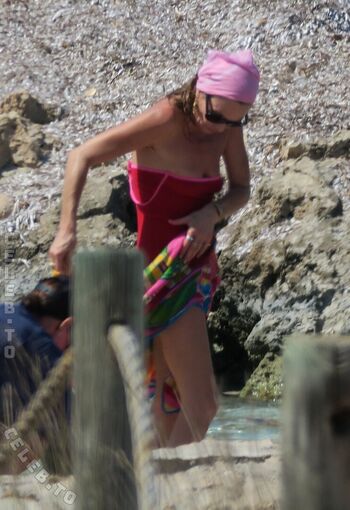 Full leaked Kate moss page private photo