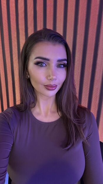 Full leaked Kate tracey page private onlyfans photo