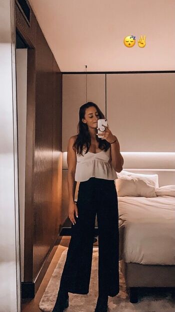 Full leaked Katerine savard page private photo
