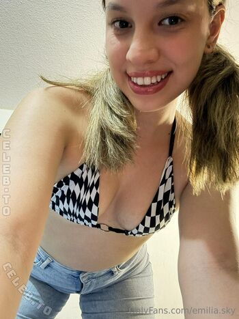 Full leaked Kathi kiss private onlyfans photo