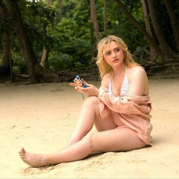 Full leaked Kathrynton page private photo