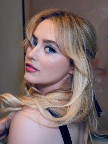 Full leaked Kathrynton private photo