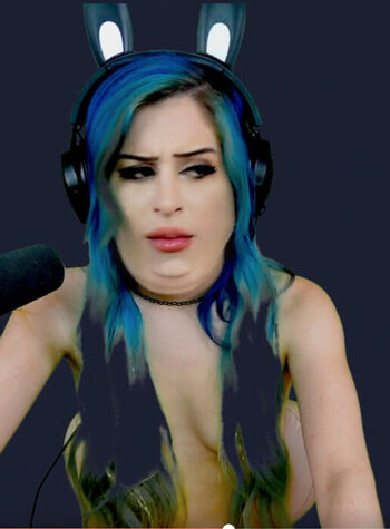 Full leaked Katikat private photo
