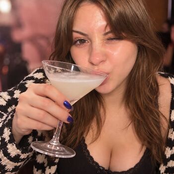 Full leaked Katie elizzy bugs private photo