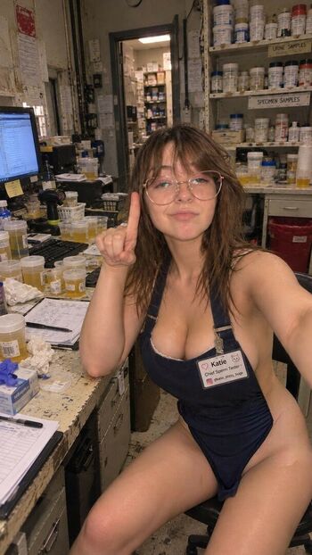 Full leaked Katie elizzy bugs page private photo