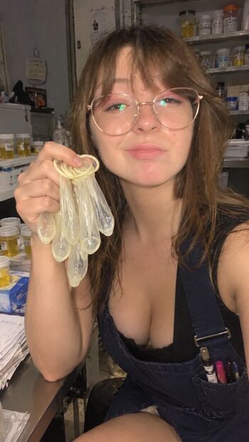 Full leaked Katie elizzy bugs page private photo