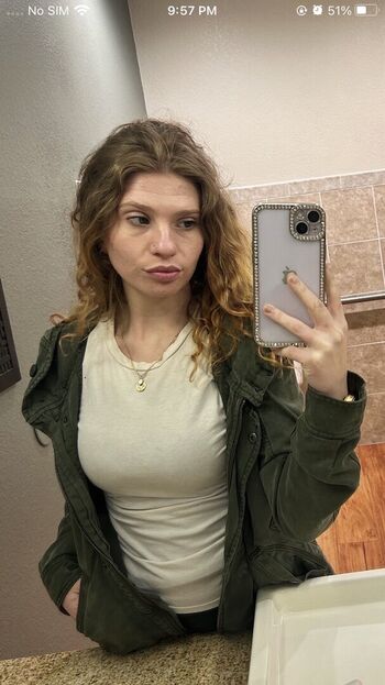Full leaked Katie lindeen private photo