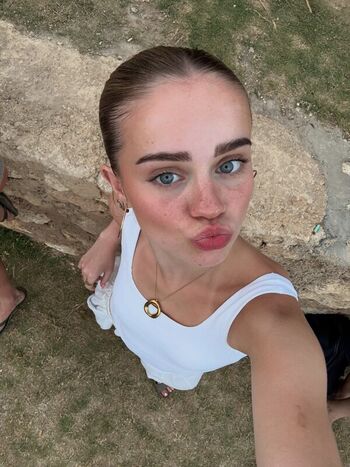 Full leaked Katie sands private photo