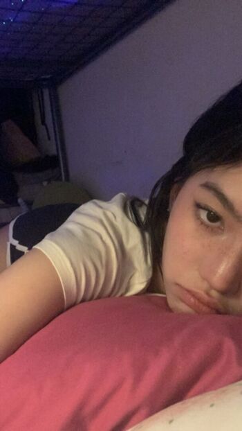 Full leaked Katiearucan private onlyfans photo