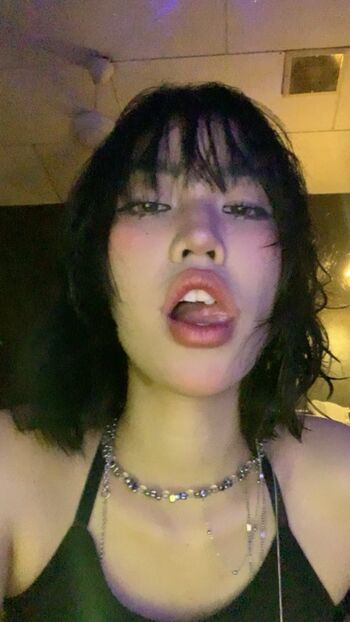 Full leaked Katiearucan private onlyfans photo