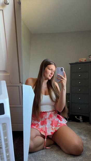 Full leaked Katieexox private photo