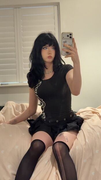 Full leaked Katiewynnz private photo