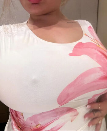 Full leaked Katiialouisee private photo
