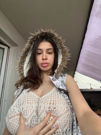 Full leaked Katkimikimi private photo