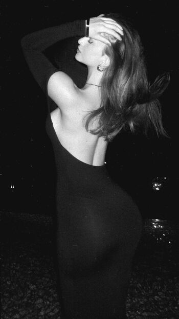 Full leaked Katnikll private onlyfans photo